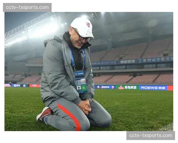 “从崩盘到坚守：乌迪内斯最后时刻保级成功，更衣室内的90分钟”