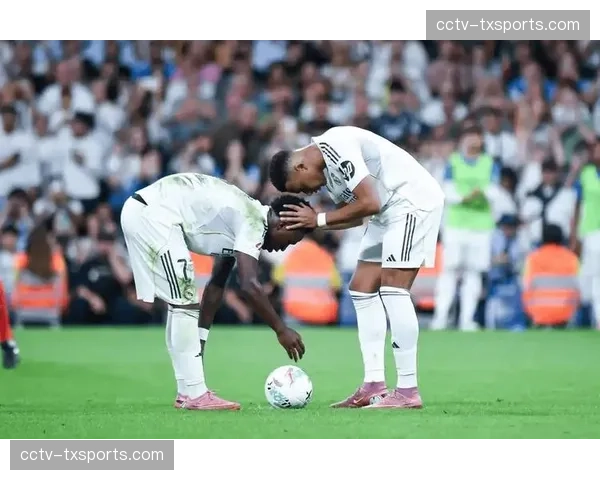 比利亚、马洛卡各自取胜，西甲中游球队为欧战资格展开激烈争夺